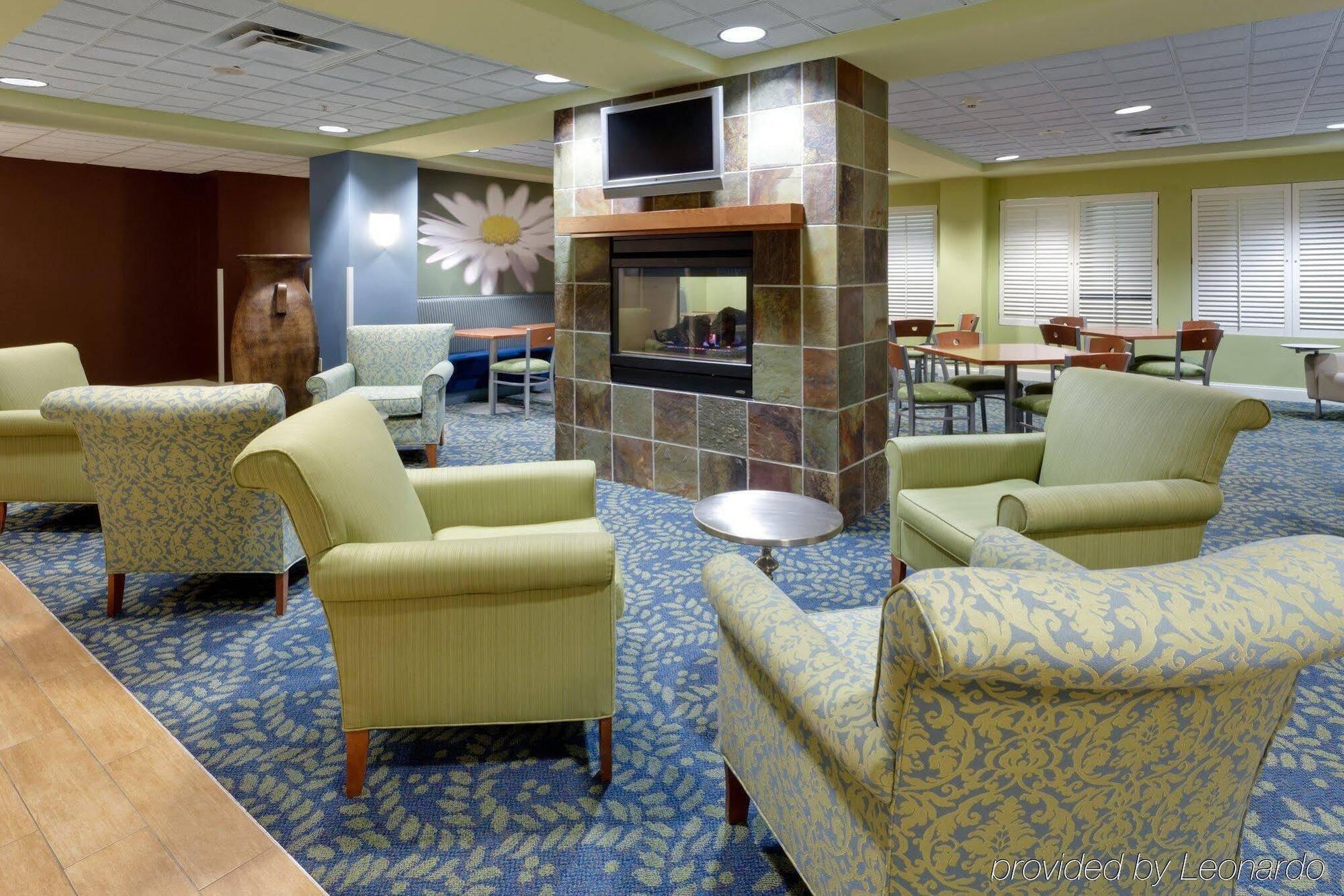 Hotel Trilogy Albany Airport, Tapestry Collection By Hilton Latham Eksteriør billede